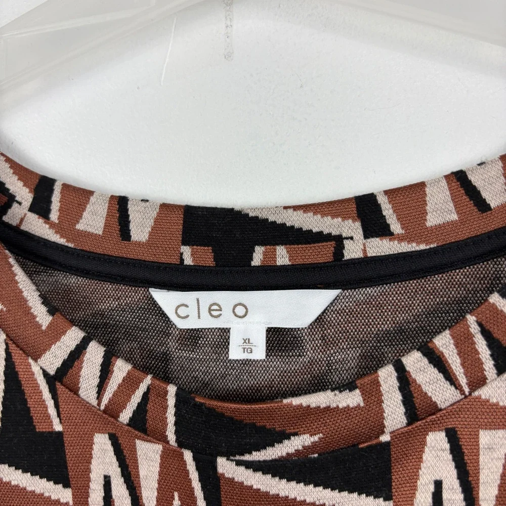 Cleo Layered Abstract Geometric Print Long Sleeve Chiffon Hem Top | Lightweight - Picture 5 of 7